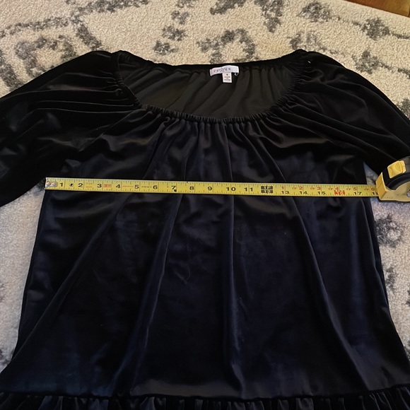 Womens velvet black shirt - Picture 3 of 4
